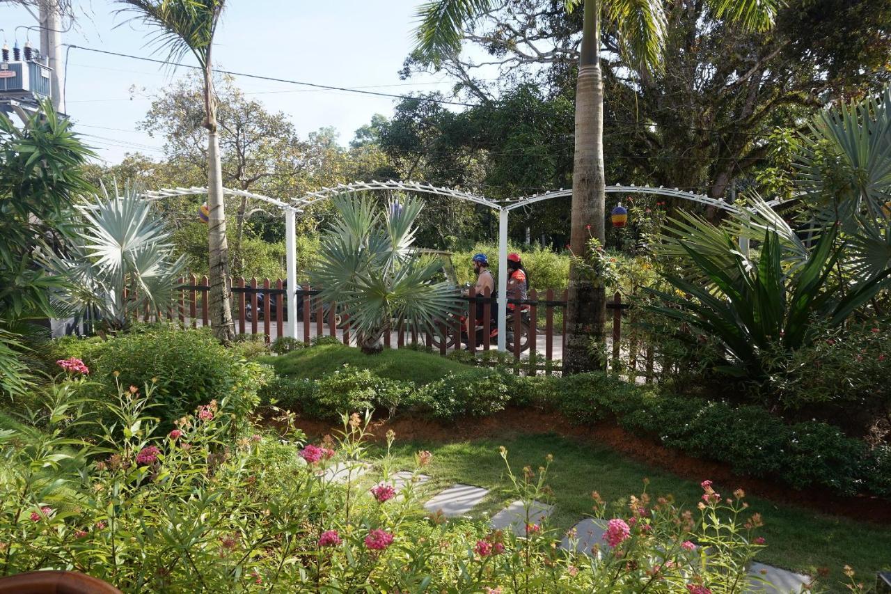 Phu Quoc Hotel Esterno foto